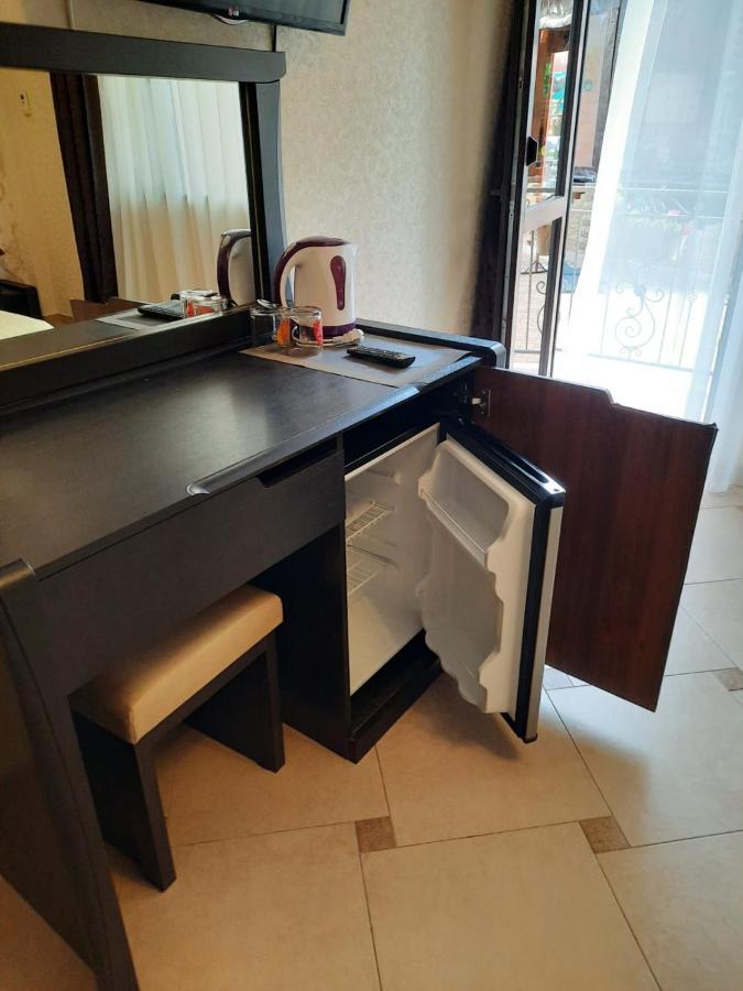 تساندريبش Коралл - Coral Sea Hotel المظهر الخارجي الصورة