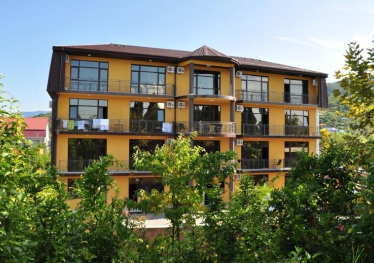 تساندريبش Коралл - Coral Sea Hotel المظهر الخارجي الصورة