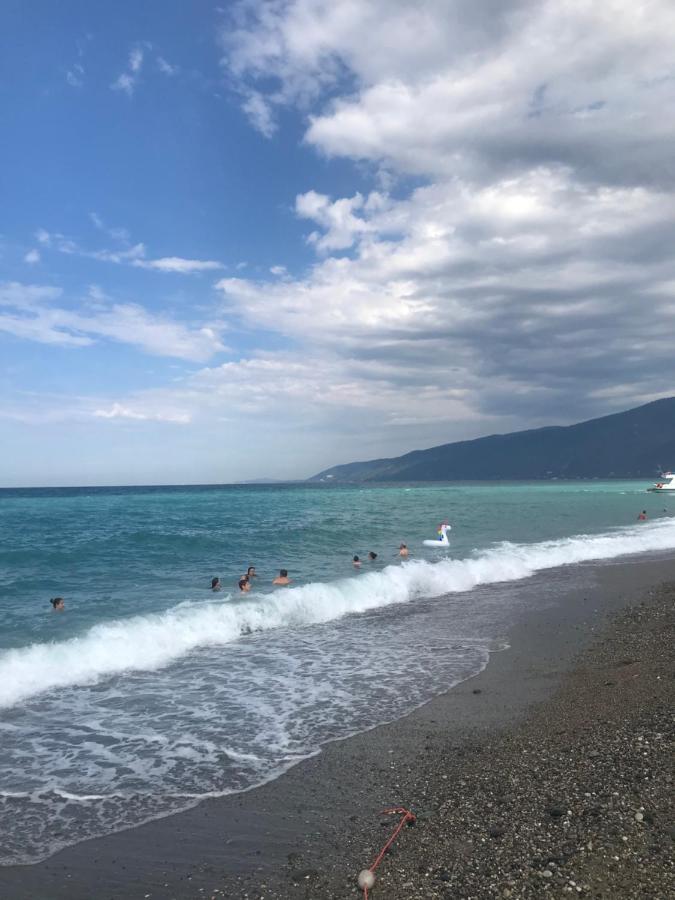 تساندريبش Коралл - Coral Sea Hotel المظهر الخارجي الصورة
