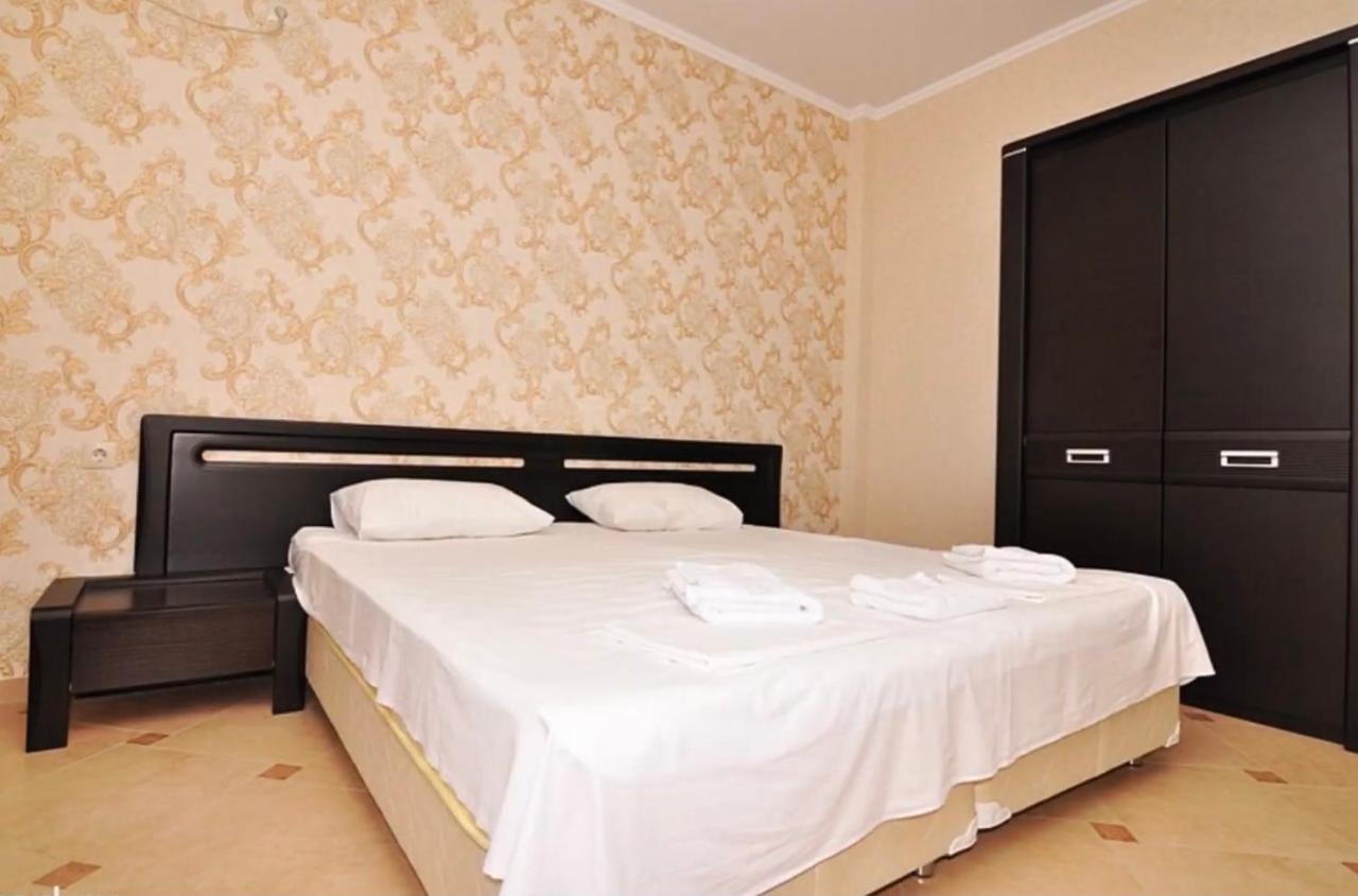 تساندريبش Коралл - Coral Sea Hotel المظهر الخارجي الصورة
