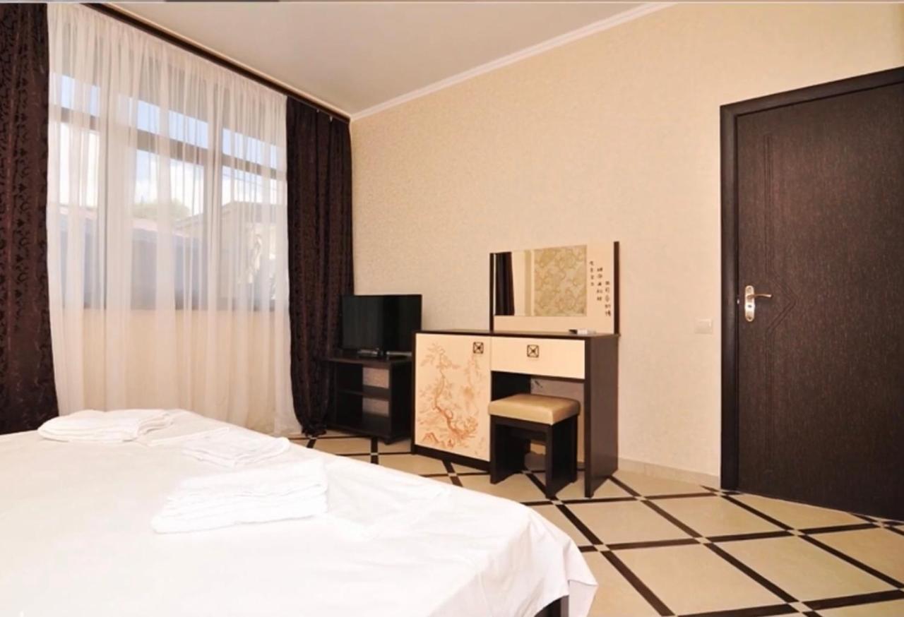 تساندريبش Коралл - Coral Sea Hotel المظهر الخارجي الصورة