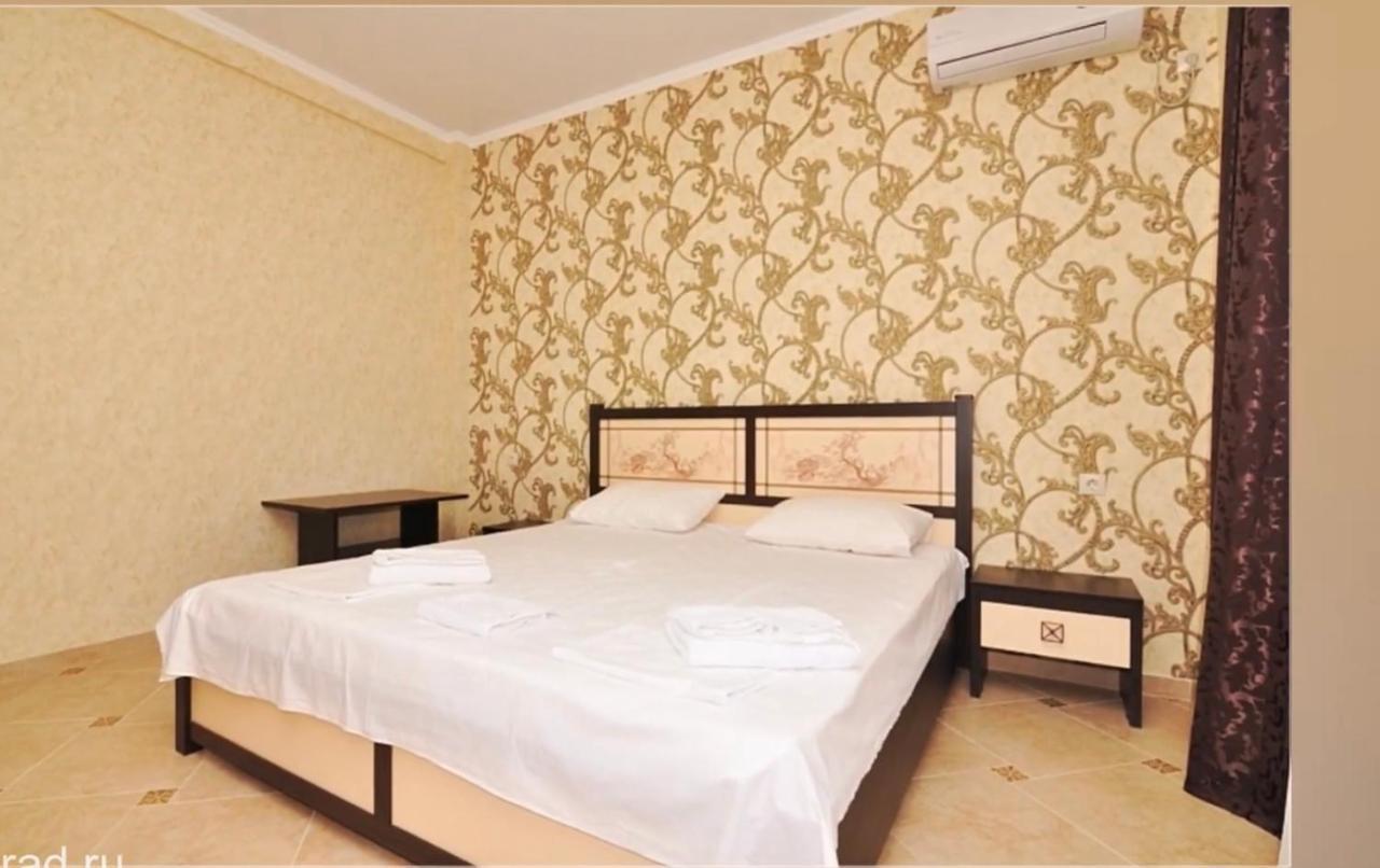 تساندريبش Коралл - Coral Sea Hotel المظهر الخارجي الصورة