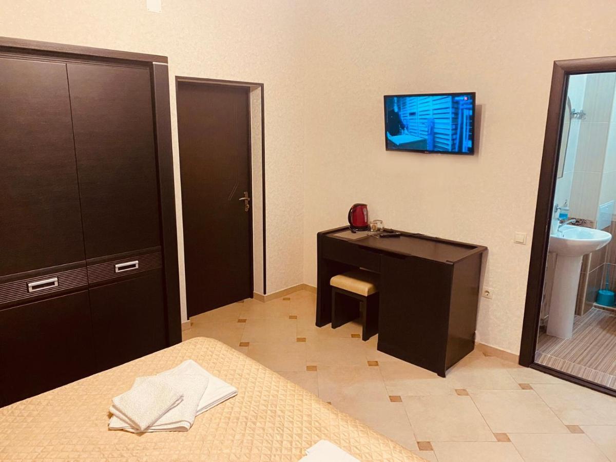 تساندريبش Коралл - Coral Sea Hotel المظهر الخارجي الصورة