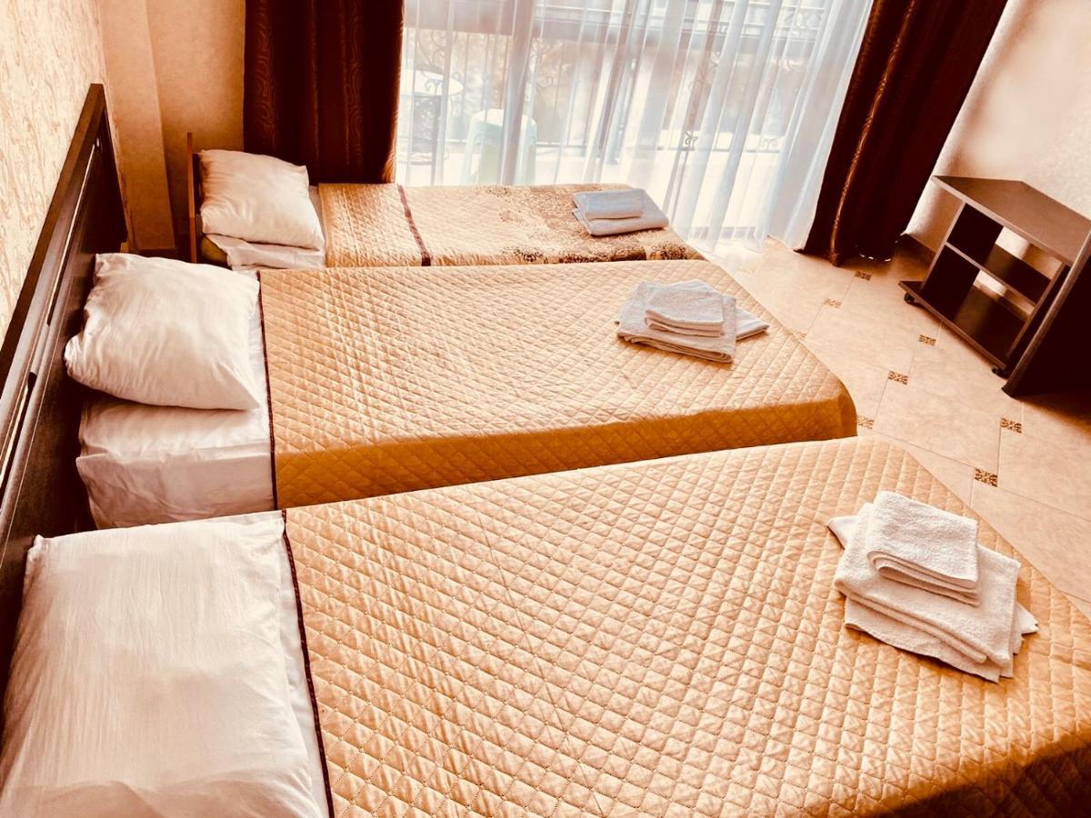 تساندريبش Коралл - Coral Sea Hotel المظهر الخارجي الصورة