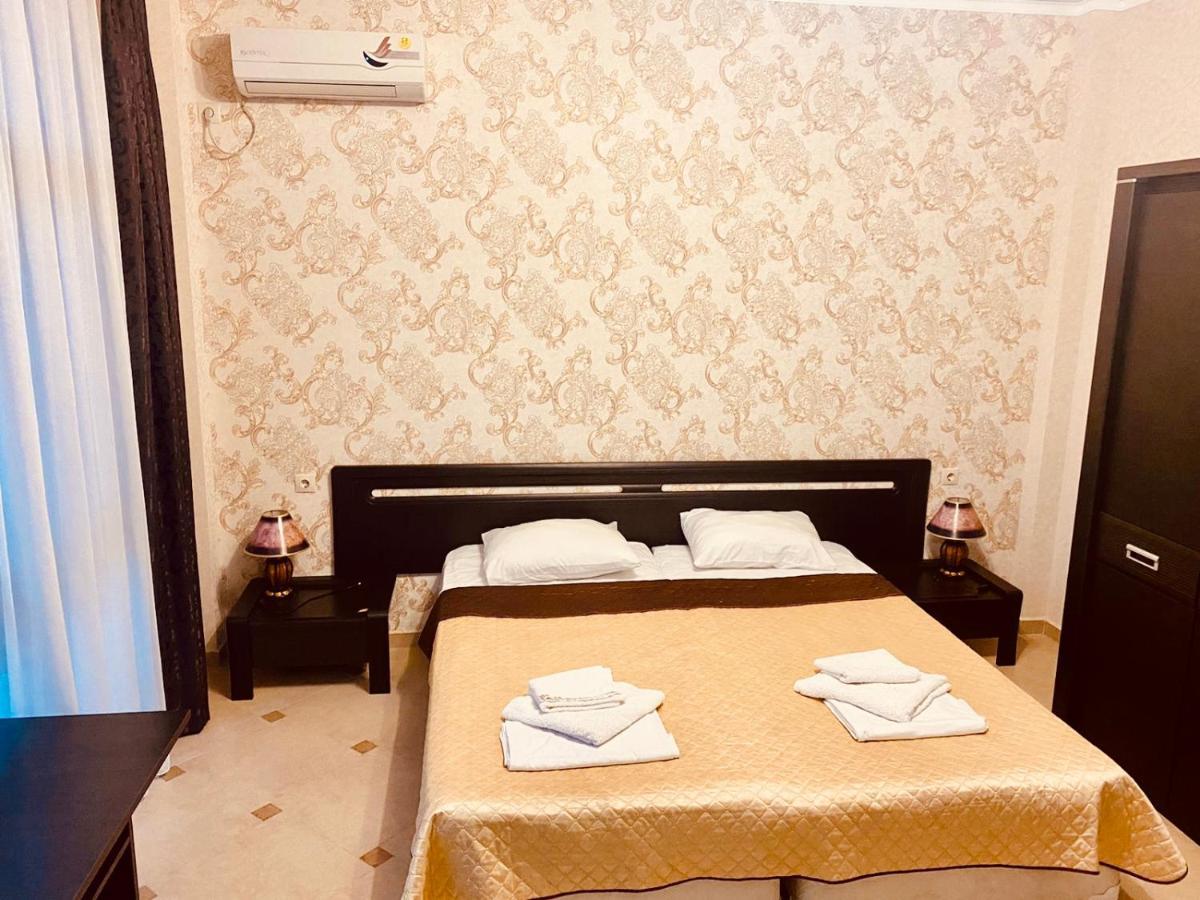 تساندريبش Коралл - Coral Sea Hotel المظهر الخارجي الصورة