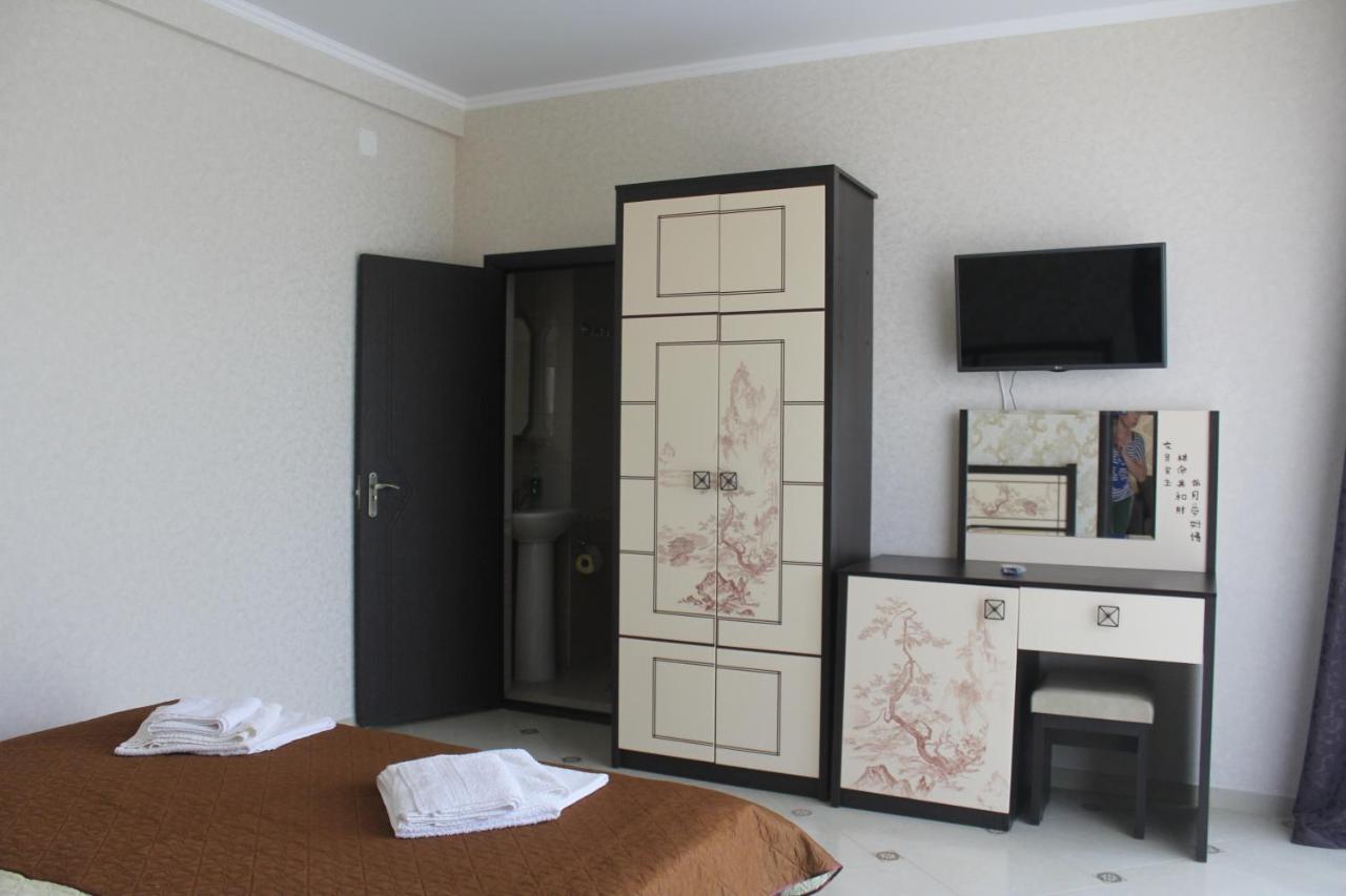 تساندريبش Коралл - Coral Sea Hotel المظهر الخارجي الصورة